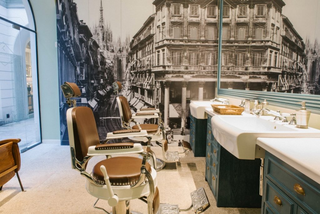 Sicilian barbers in Milan