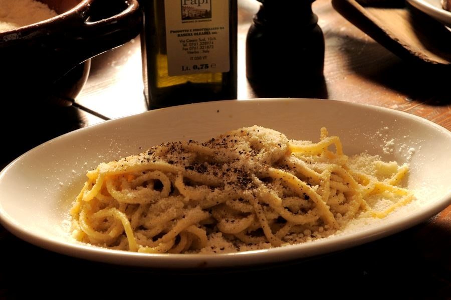 Top 10 restaurants in Milan for a lunch break with divine food and low prices
