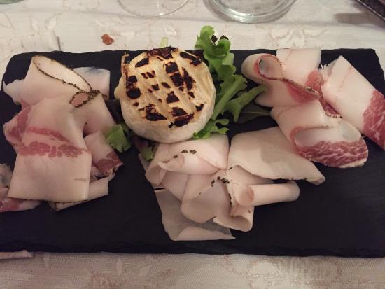 Top 5 restaurants of Genoa with divine food and low prices