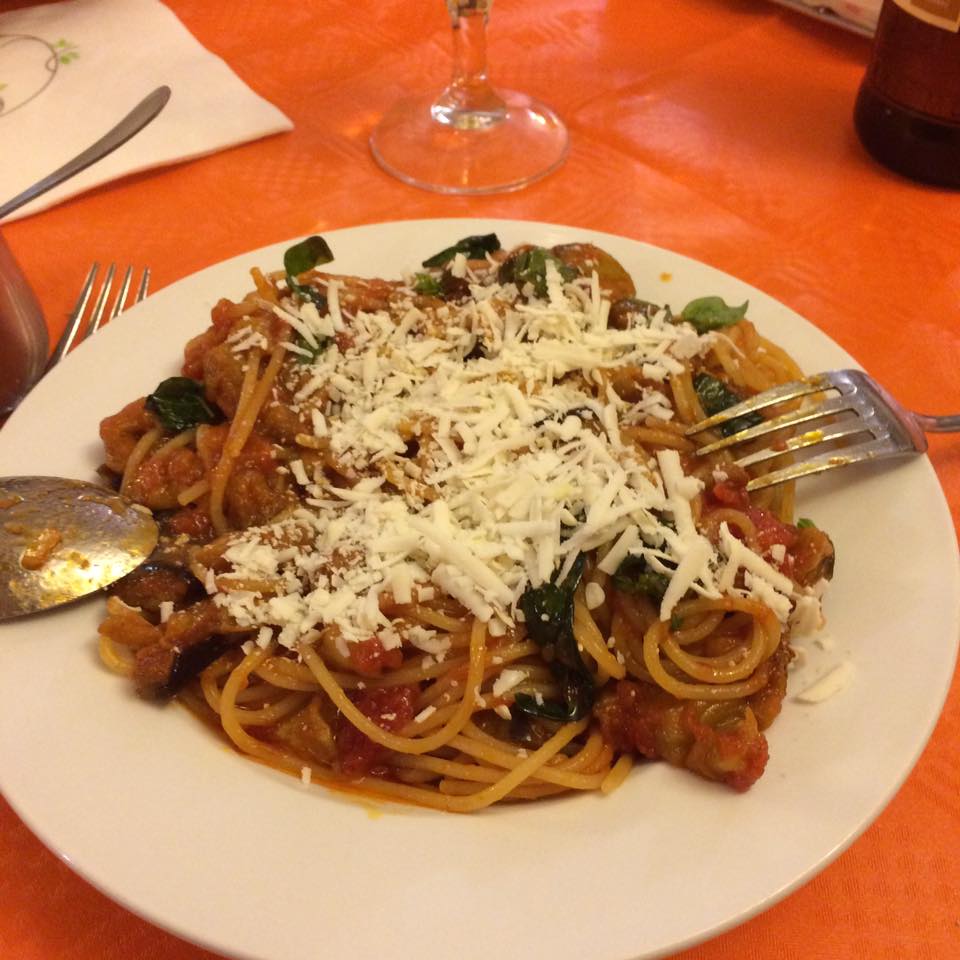 I 10 ristoranti della Sicilia dove si mangia da Dio e si spende poco